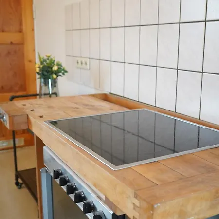 Ruhige Lage, Nah Am Klinikum&einkaufsmöglichkeiten